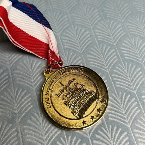 Nation Republican Congressional Committee coin award - Picture 6 of 13